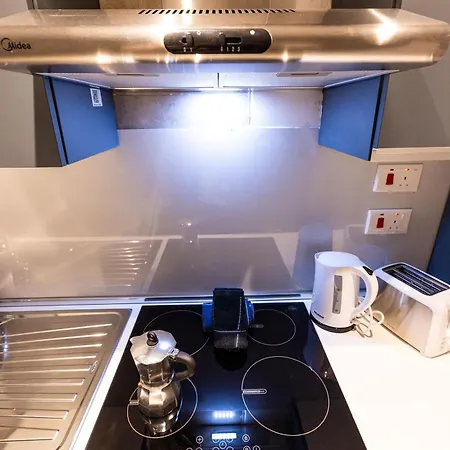2 Bedroom Flat, Prime Location, Center 公寓