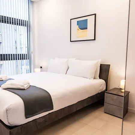 公寓 2 Bedroom Flat, Prime Location, Center