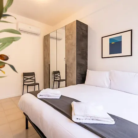 2 Bedroom Flat, Prime Location, Center *