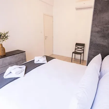 2 Bedroom Flat, Prime Location, Center 公寓