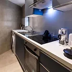 2 Bedroom Flat, Prime Location, Center Apartman *